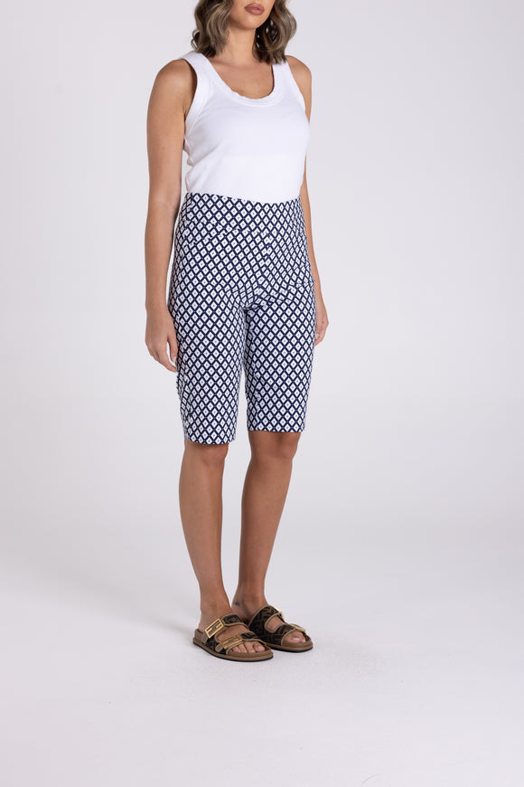 Diamond Pull on Short - Navy/White